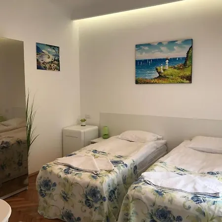 Victoria Luxury 11 * 부쿠레슈티