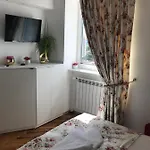 Apartment Victoria Luxury 11 *