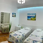 Victoria Luxury 11 *