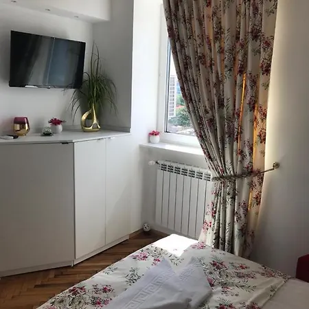 Apartament Victoria Luxury 11 *