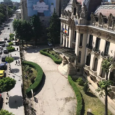 Victoria Luxury 11