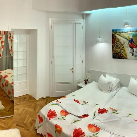 Victoria Luxury 11 Апартаменты *