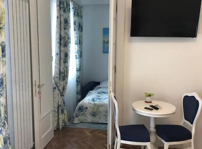 Victoria Luxury 11 * Бухарест